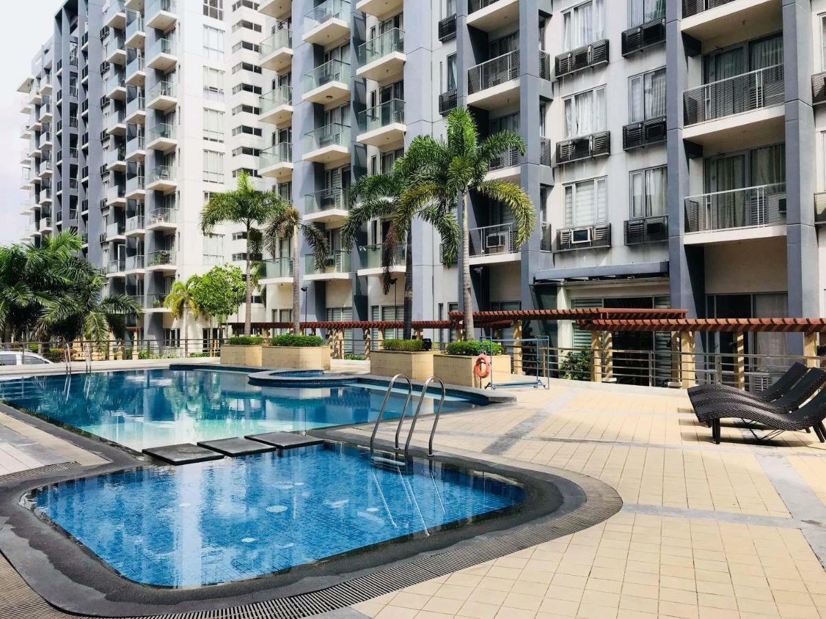 3N Palm Tree Villas Manilla Buitenkant foto